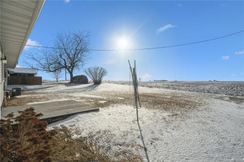 311 Sunset Drive Stanwood IA 52337