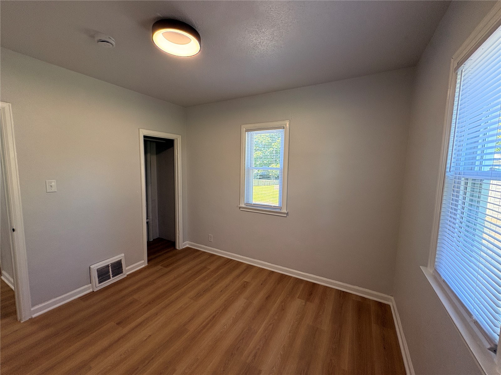1230 Belmont Parkway NW Cedar Rapids IA 52405