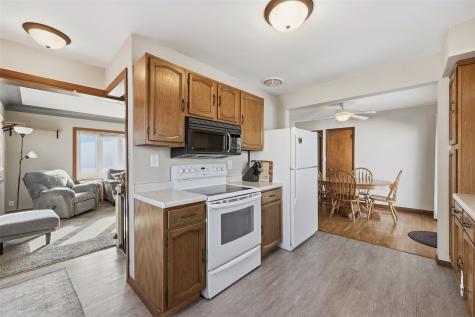 742 43rd Street NE Cedar Rapids IA 52402