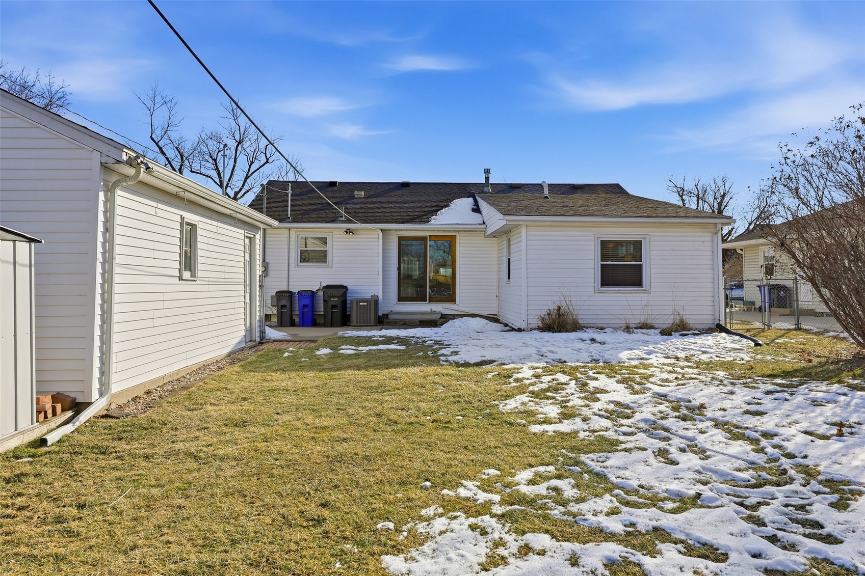 742 43rd Street NE Cedar Rapids IA 52402