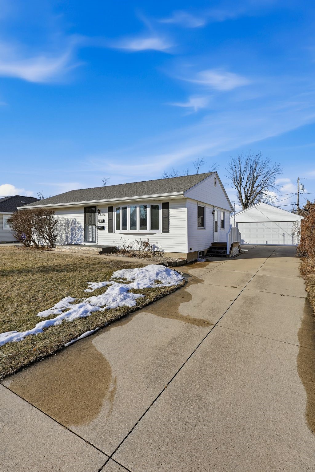 742 43rd Street NE Cedar Rapids IA 52402