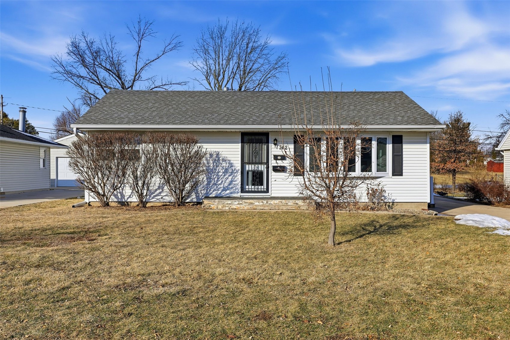 742 43rd Street NE Cedar Rapids IA 52402