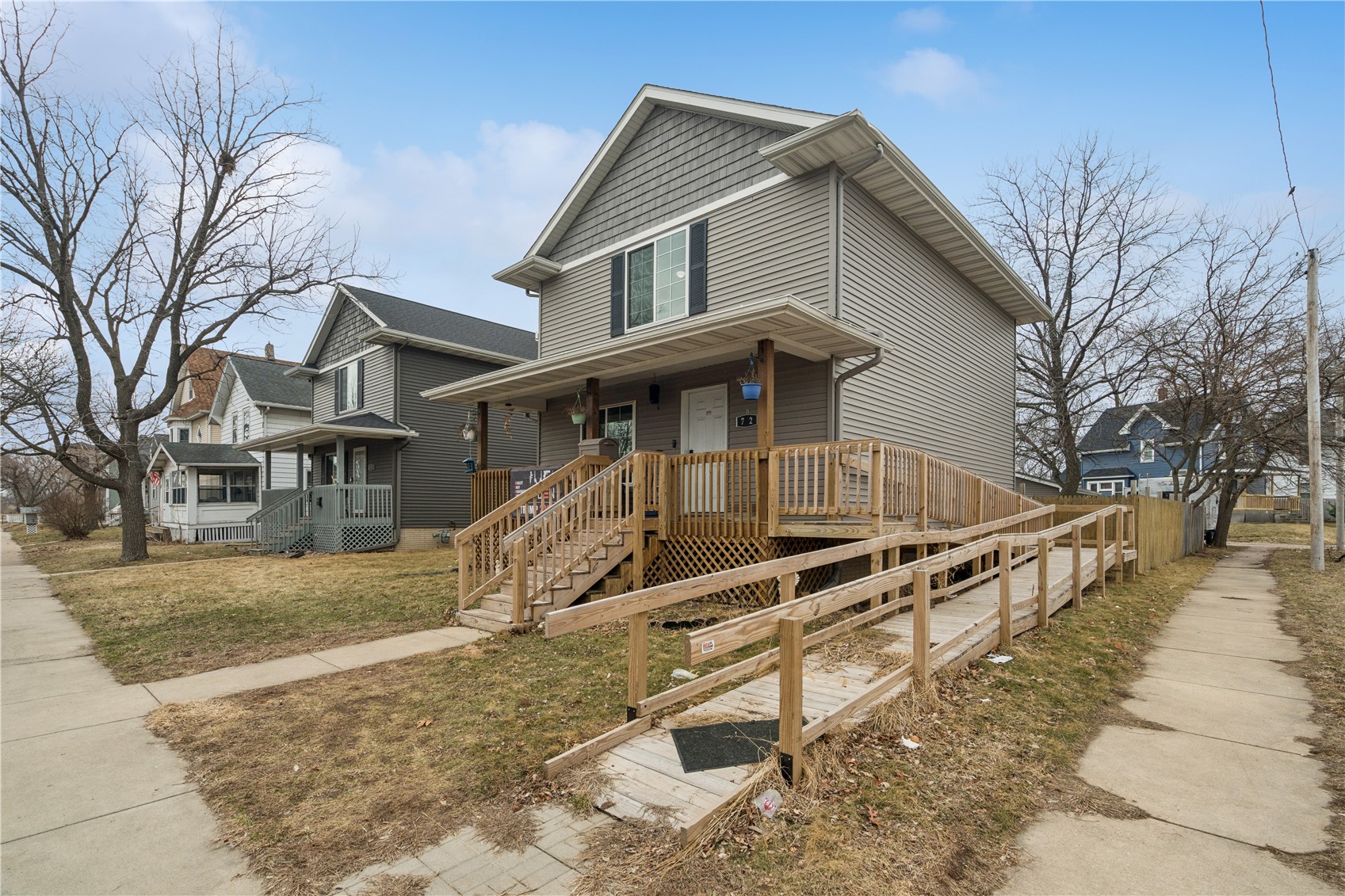 702 L Street SW Cedar Rapids IA 52404