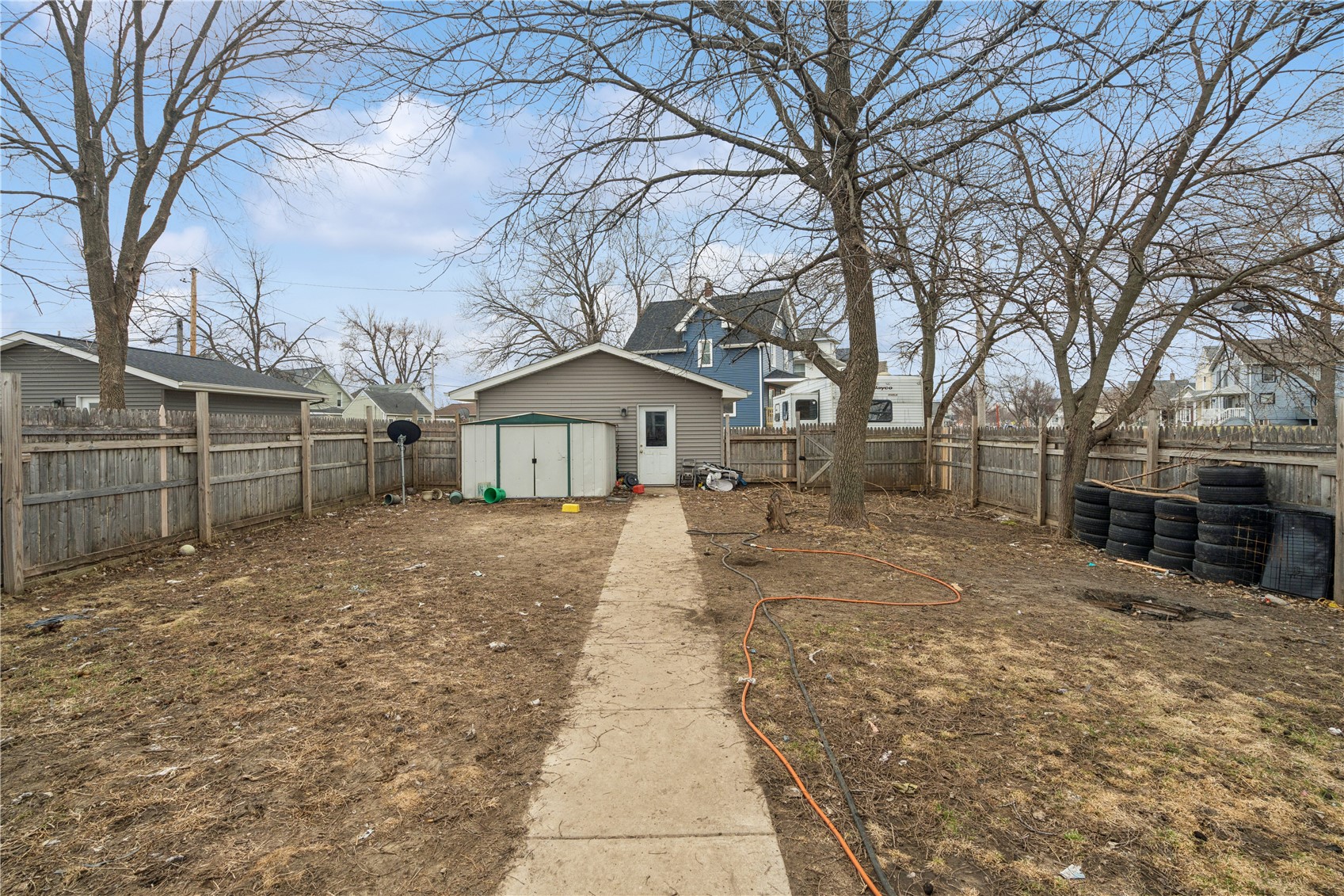 702 L Street SW Cedar Rapids IA 52404