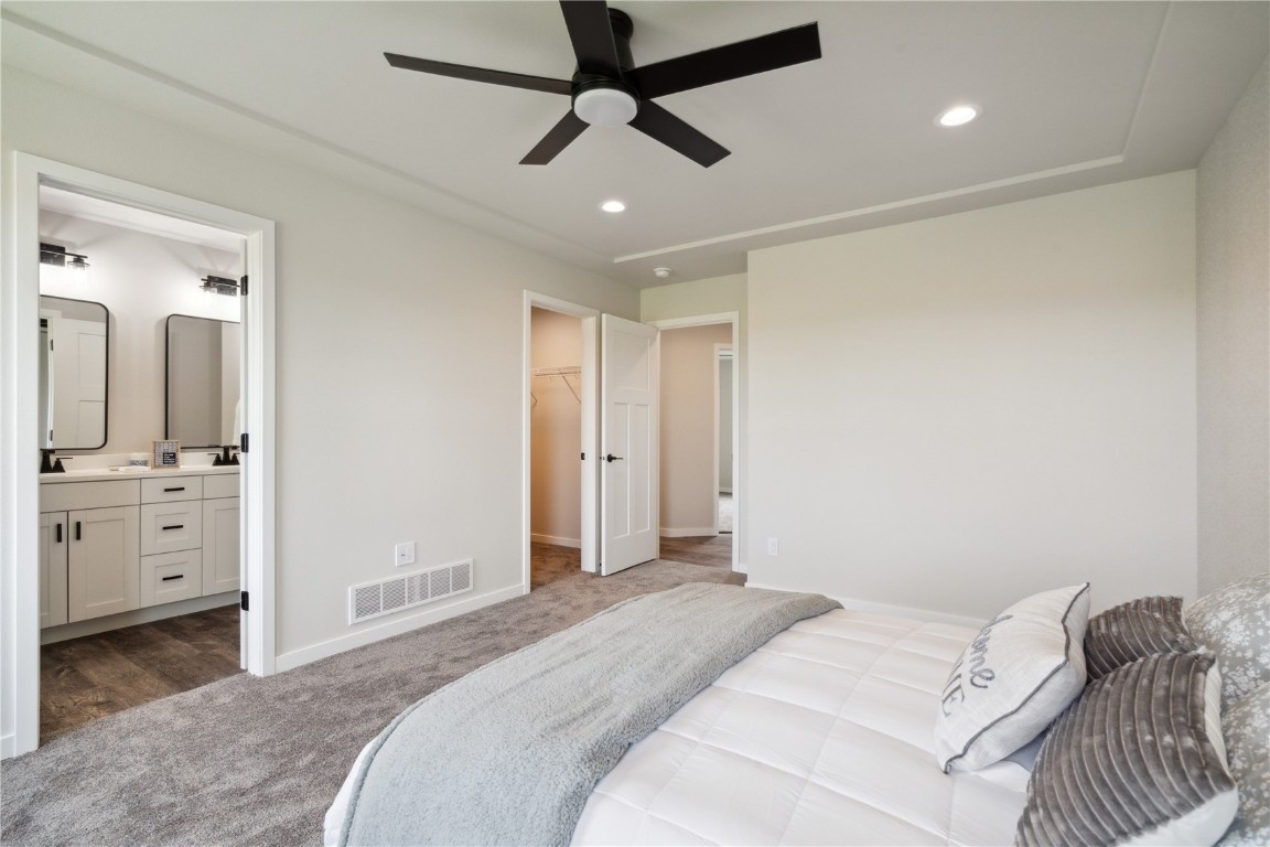 802 Mont Clair Solon IA 52333