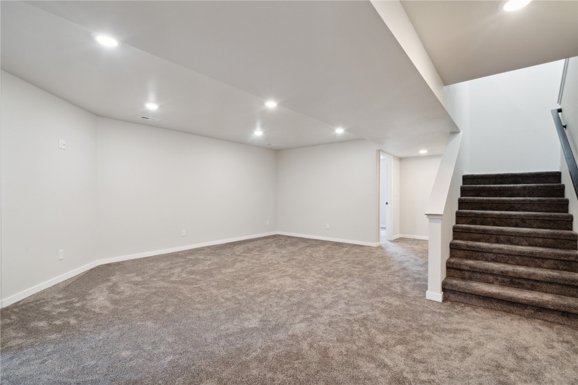802 Mont Clair Solon IA 52333