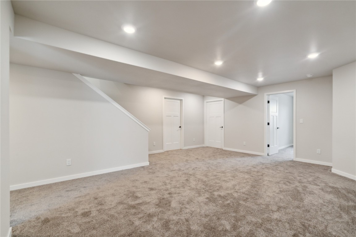 802 Mont Clair Solon IA 52333