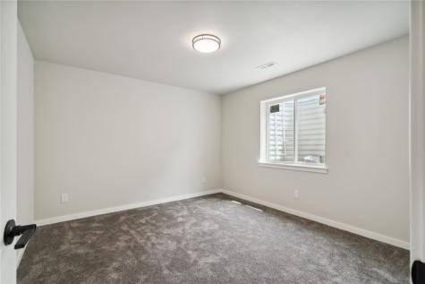 802 Mont Clair Solon IA 52333