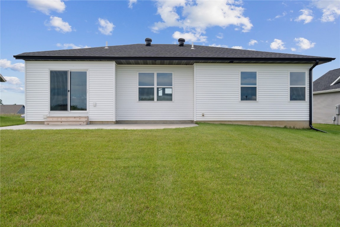 802 Mont Clair Solon IA 52333