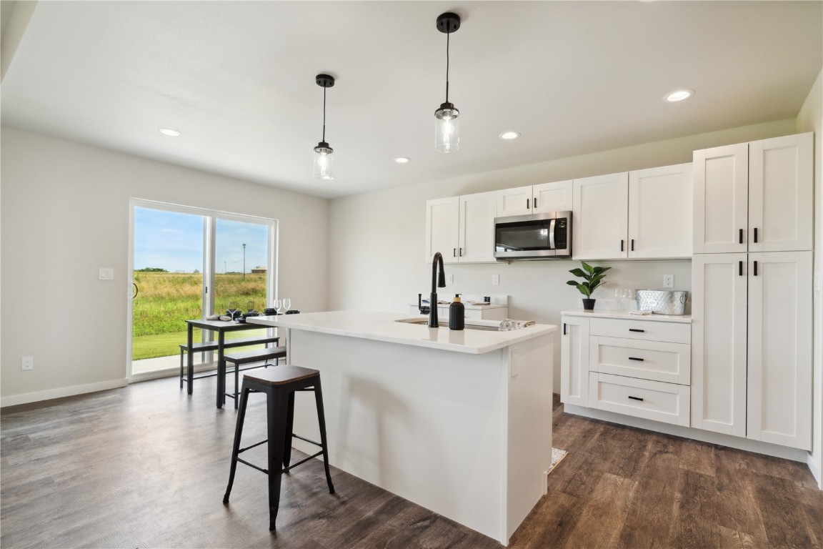 802 Mont Clair Solon IA 52333