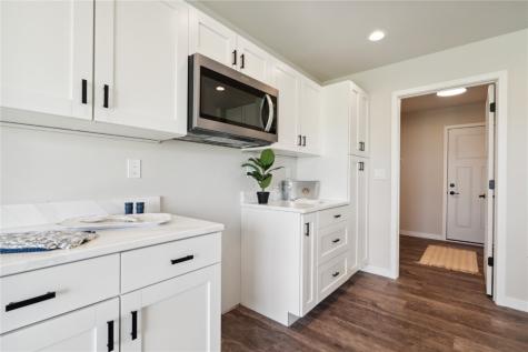 802 Mont Clair Solon IA 52333