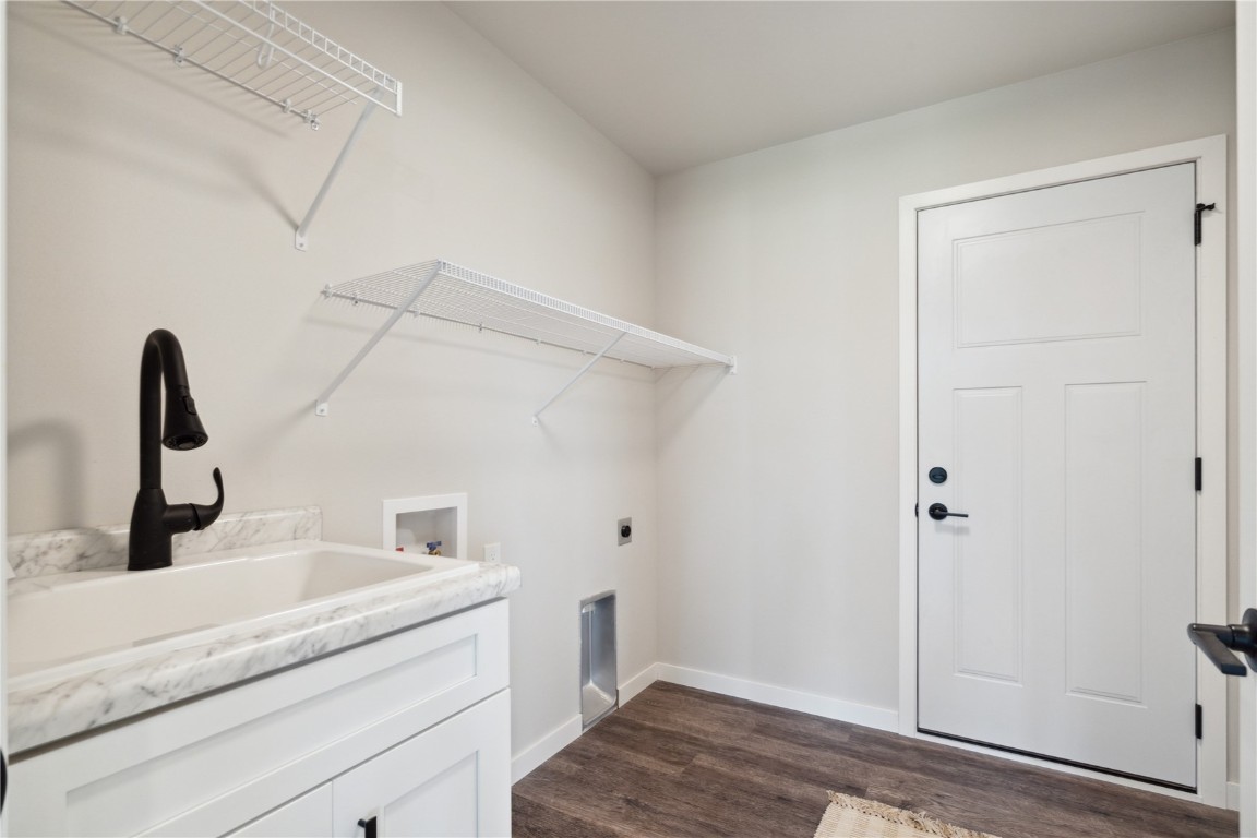 802 Mont Clair Solon IA 52333