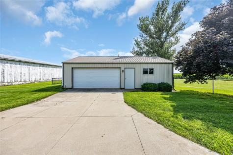 1766 Fernow Road Marion IA 52302