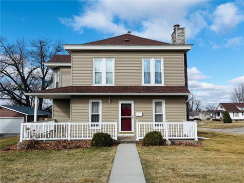 1612 7TH Avenue Belle Plaine IA 52208