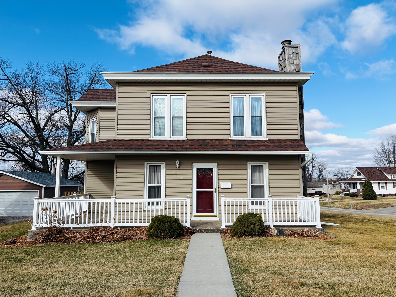1612 7th Avenue Belle Plaine IA 52208