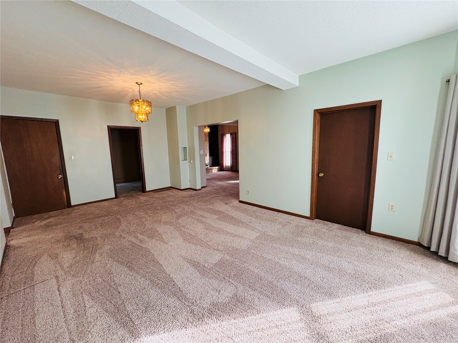 1612 7th Avenue Belle Plaine IA 52208