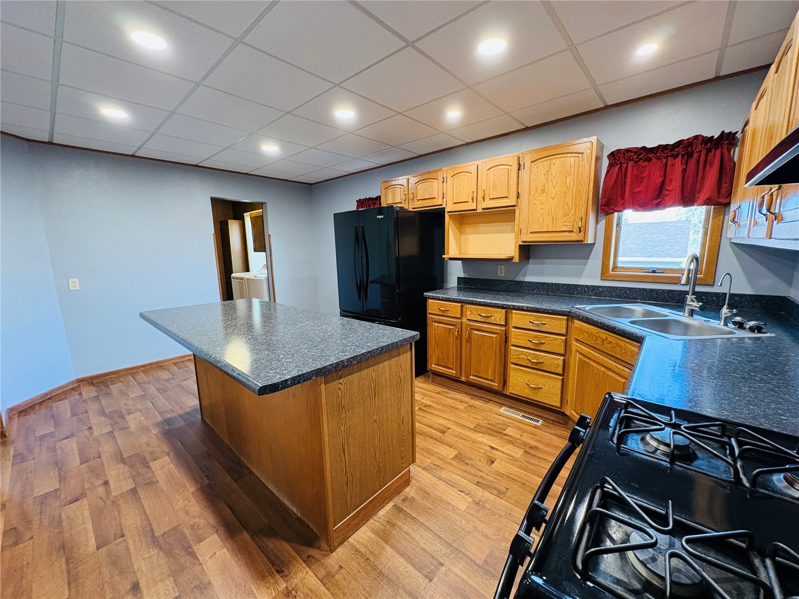 1612 7th Avenue Belle Plaine IA 52208