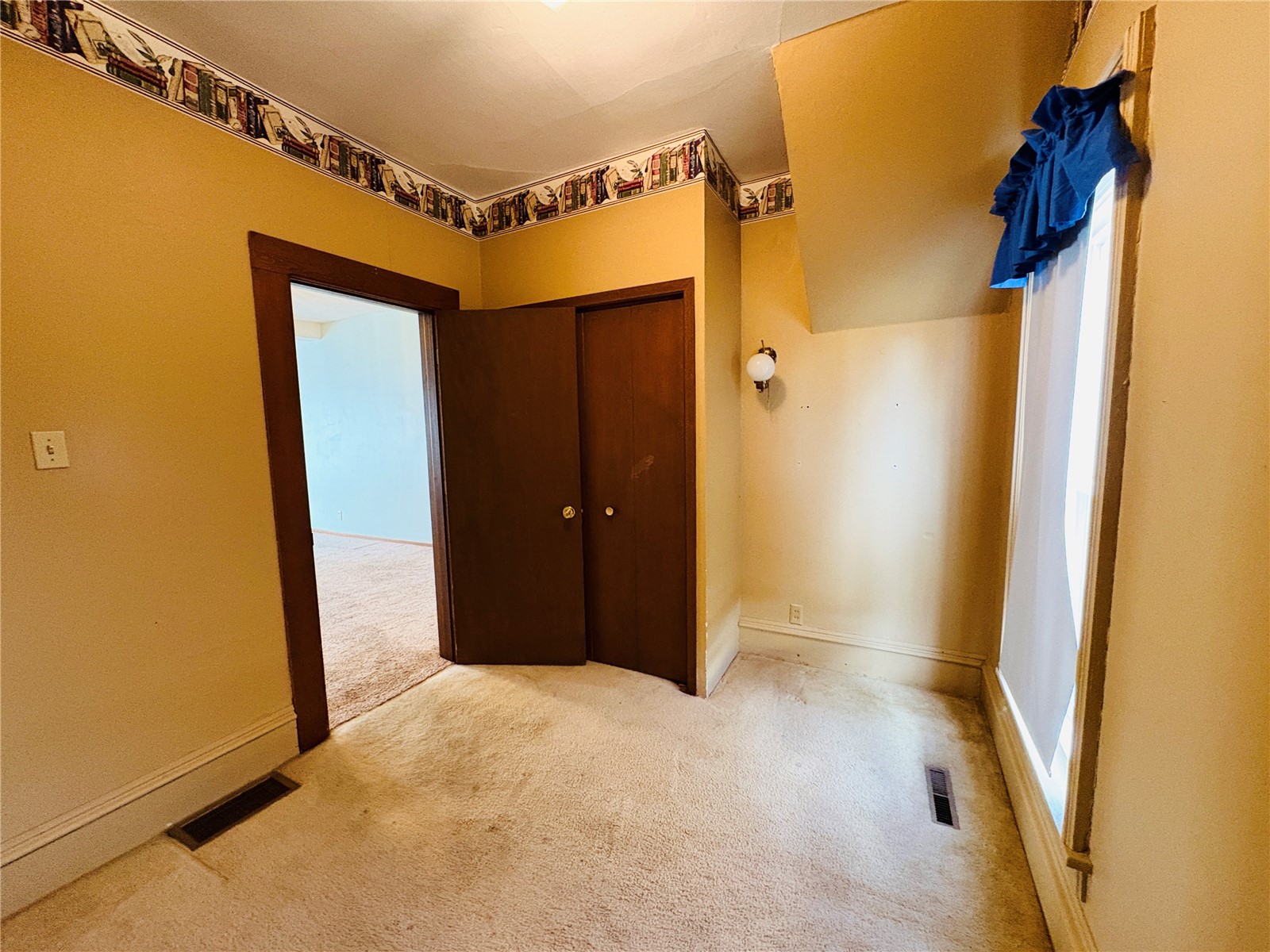 1612 7th Avenue Belle Plaine IA 52208