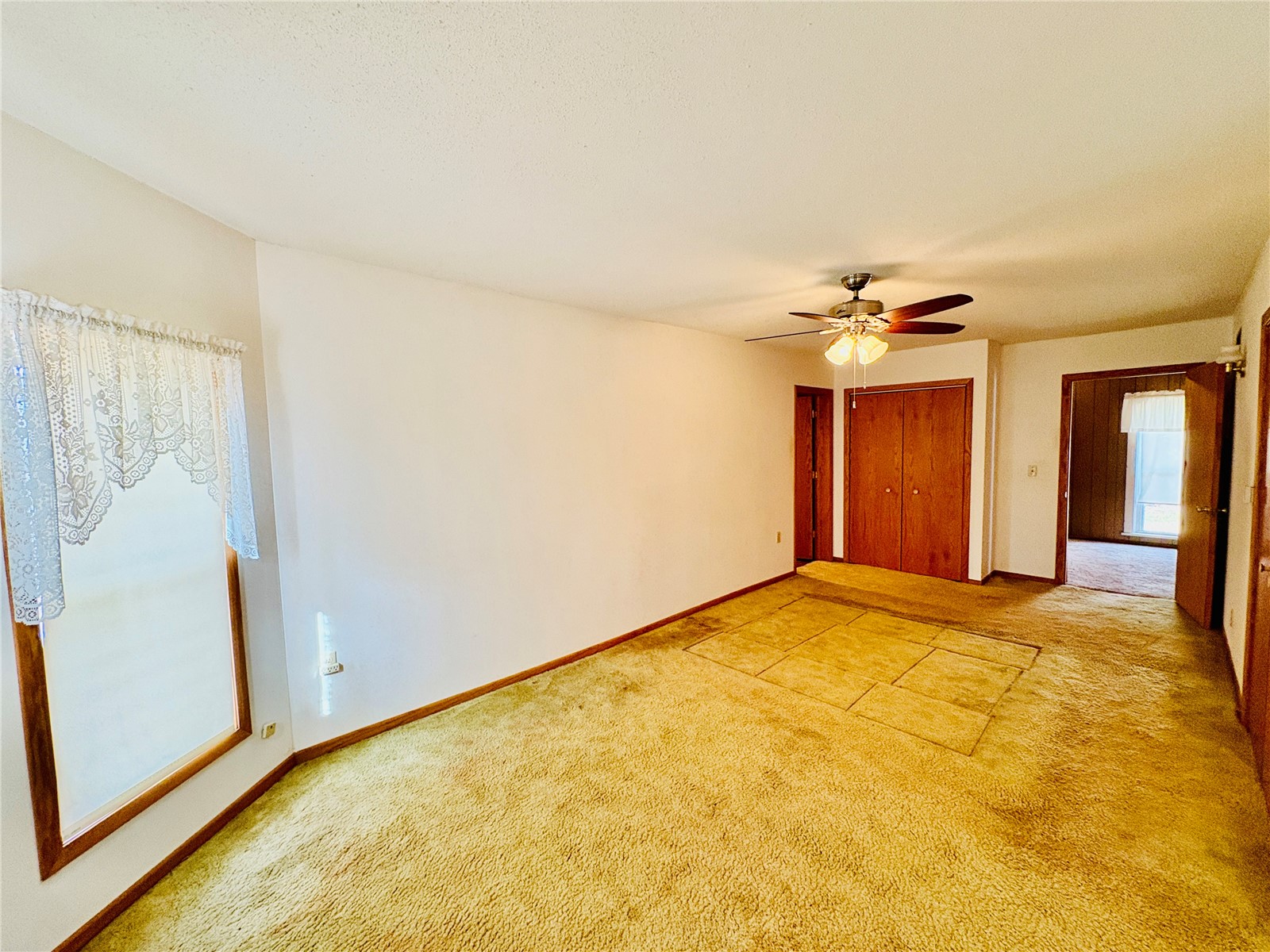 1612 7th Avenue Belle Plaine IA 52208