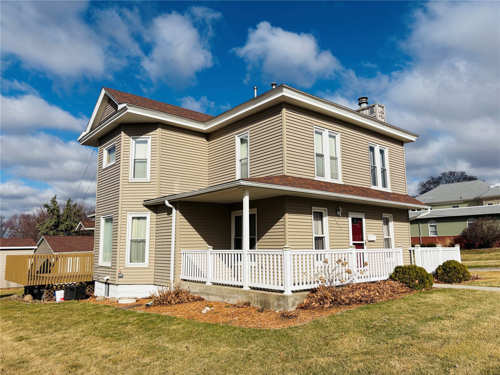 1612 7th Avenue Belle Plaine IA 52208