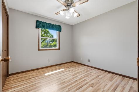1504 Whitters Way NW Cedar Rapids IA 52405