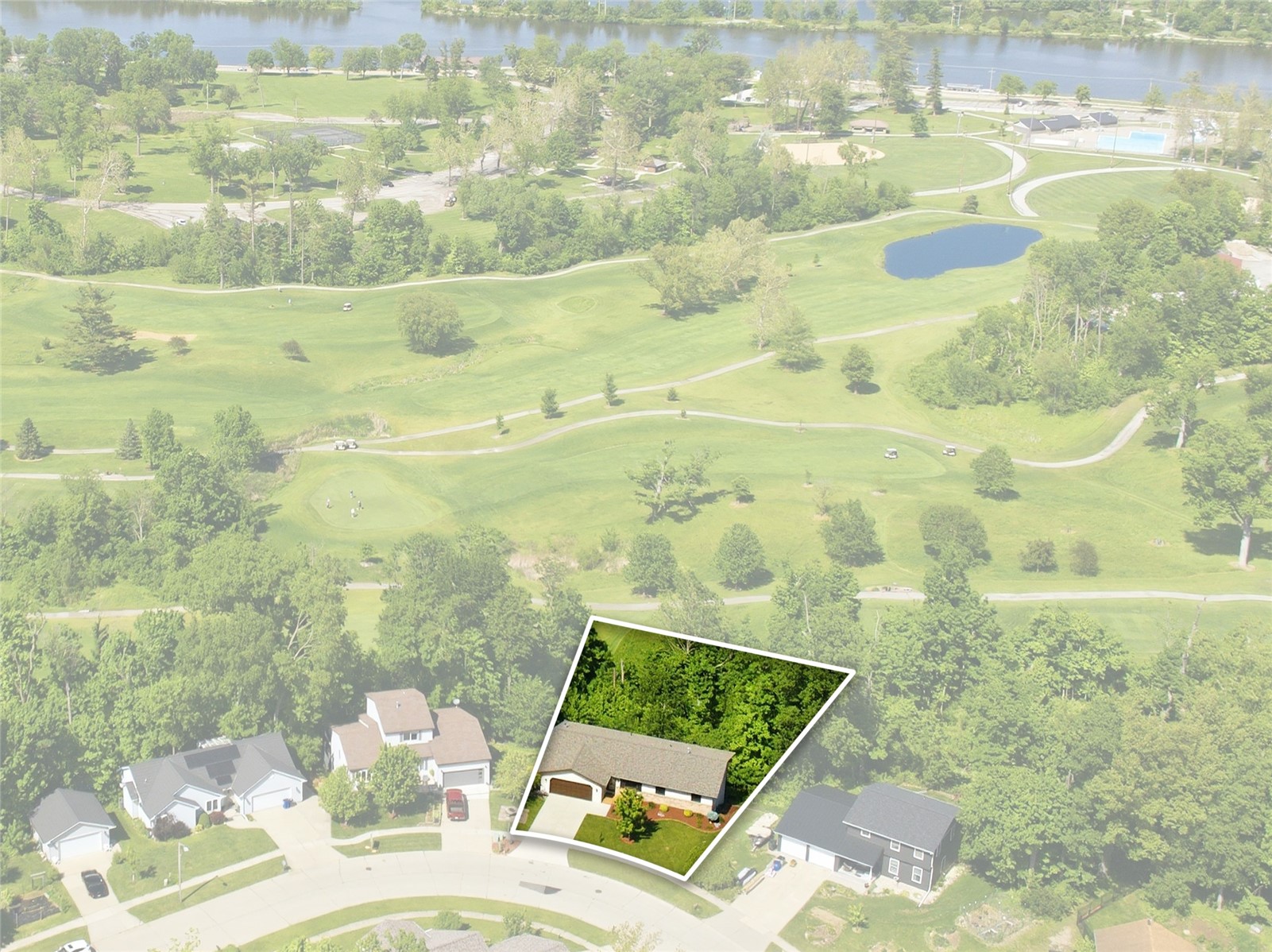 1504 Whitters Way NW Cedar Rapids IA 52405