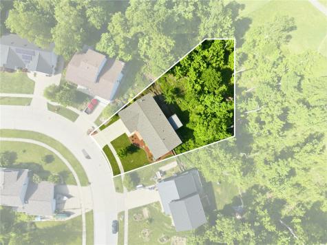 1504 Whitters Way NW Cedar Rapids IA 52405