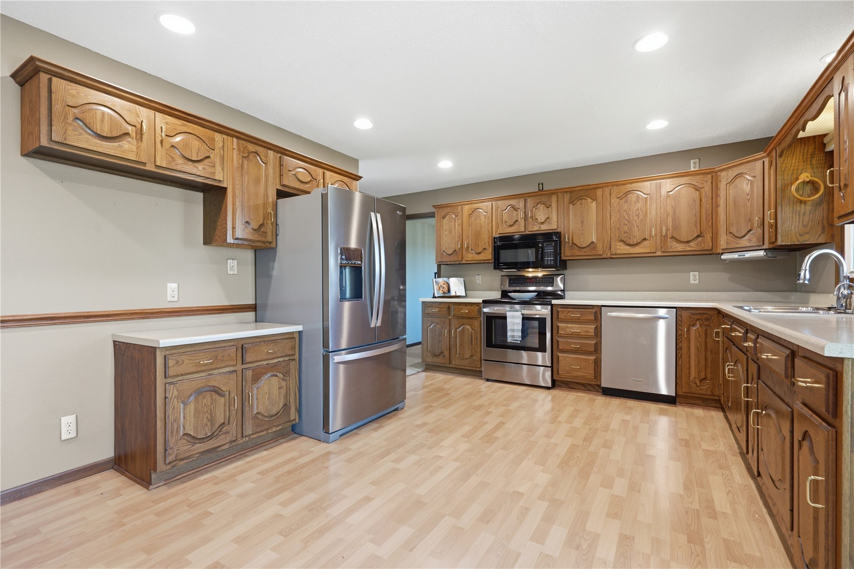 1504 Whitters Way NW Cedar Rapids IA 52405
