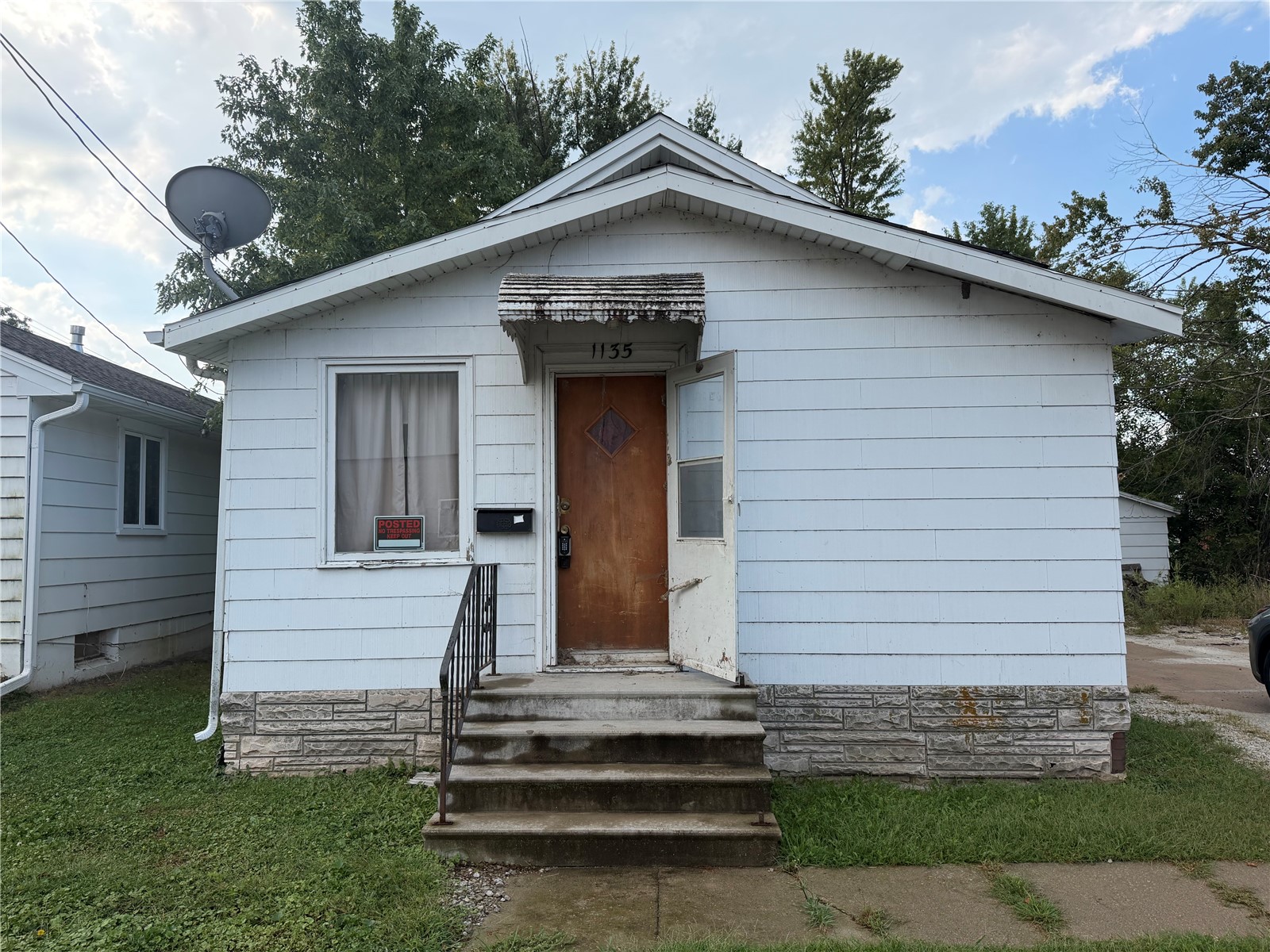 1135 Hubbard Avenue NE Cedar Rapids IA 52402