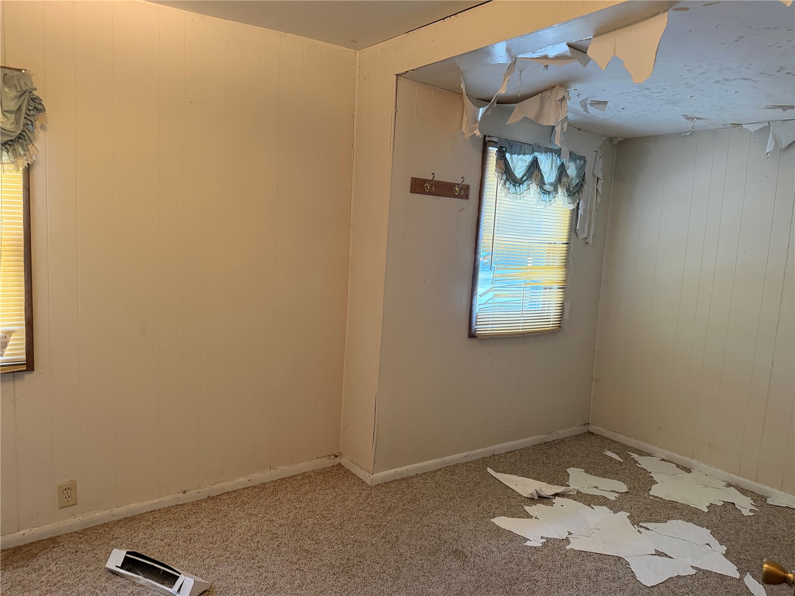 1135 Hubbard Avenue NE Cedar Rapids IA 52402