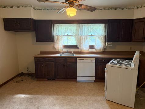 1135 Hubbard Avenue NE Cedar Rapids IA 52402