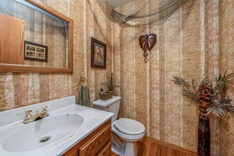 2611 Iris Avenue NW Cedar Rapids IA 52405