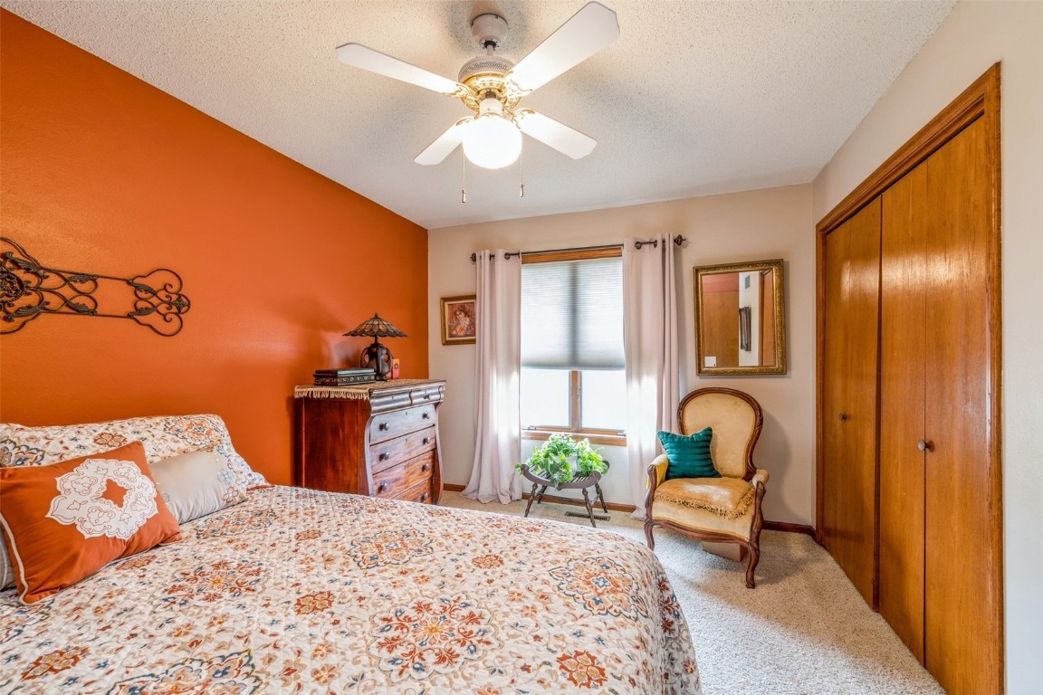 2611 Iris Avenue NW Cedar Rapids IA 52405