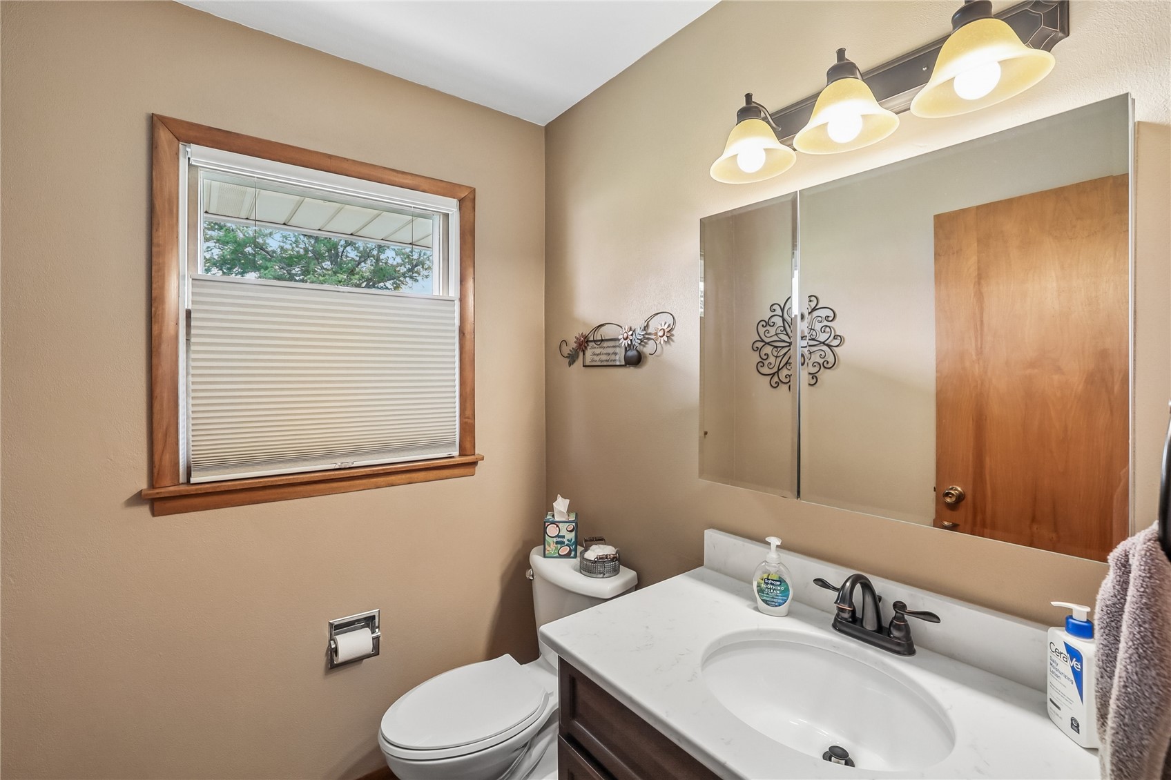 403 4th Street E Newhall IA 52315