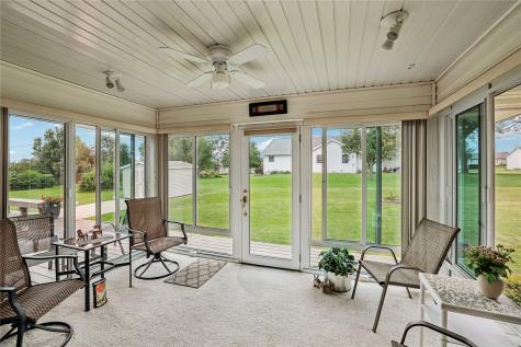 403 4th Street E Newhall IA 52315