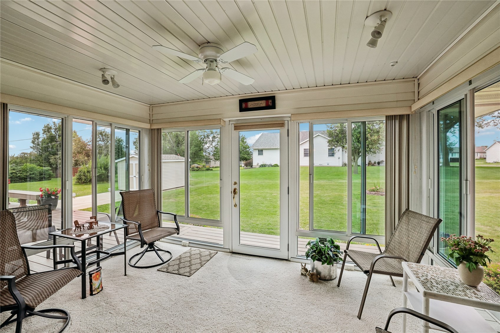 403 4th Street E Newhall IA 52315