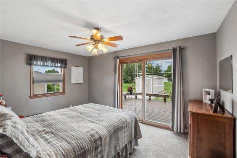 403 4th Street E Newhall IA 52315
