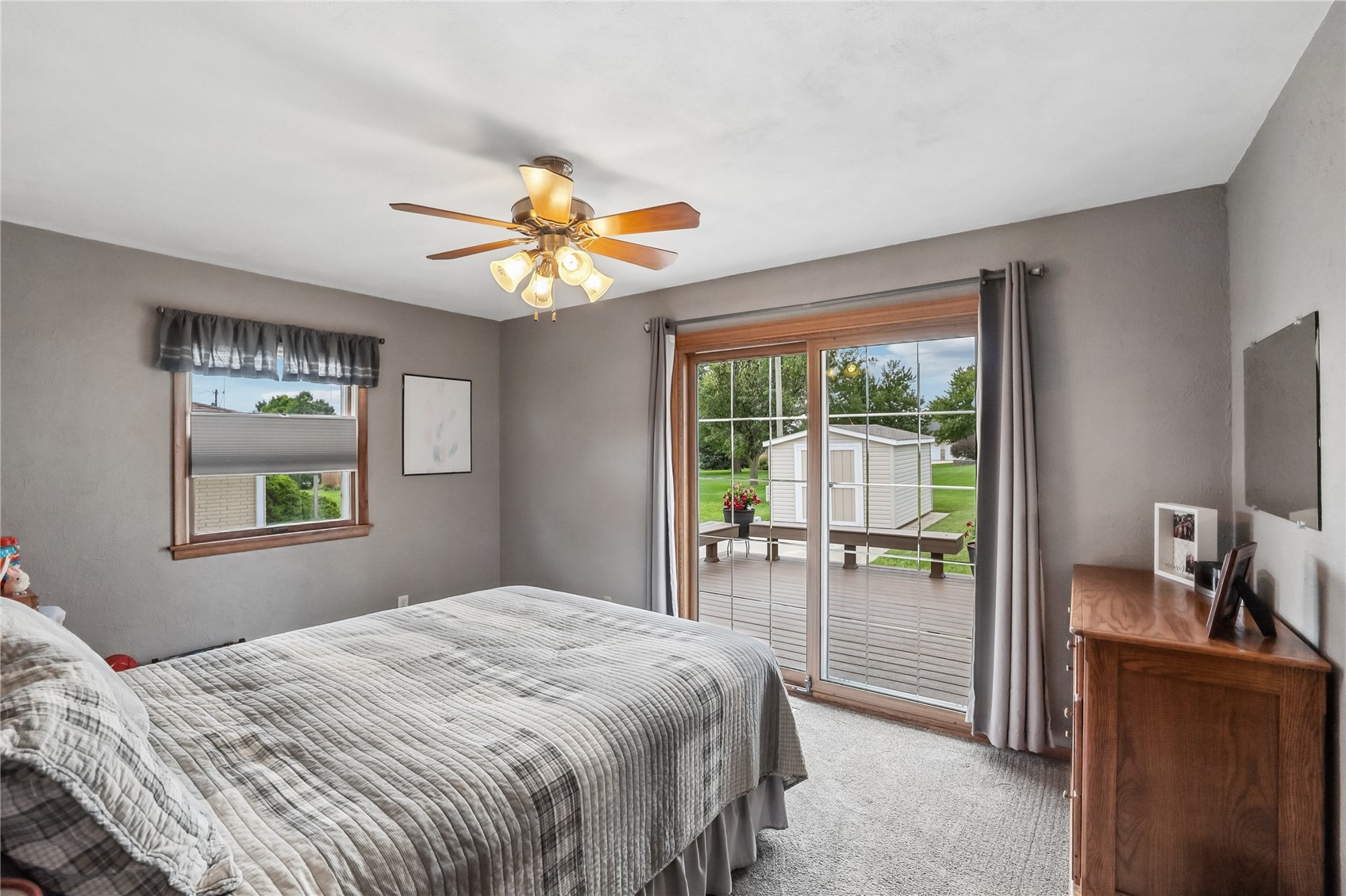 403 4th Street E Newhall IA 52315