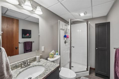 403 4th Street E Newhall IA 52315