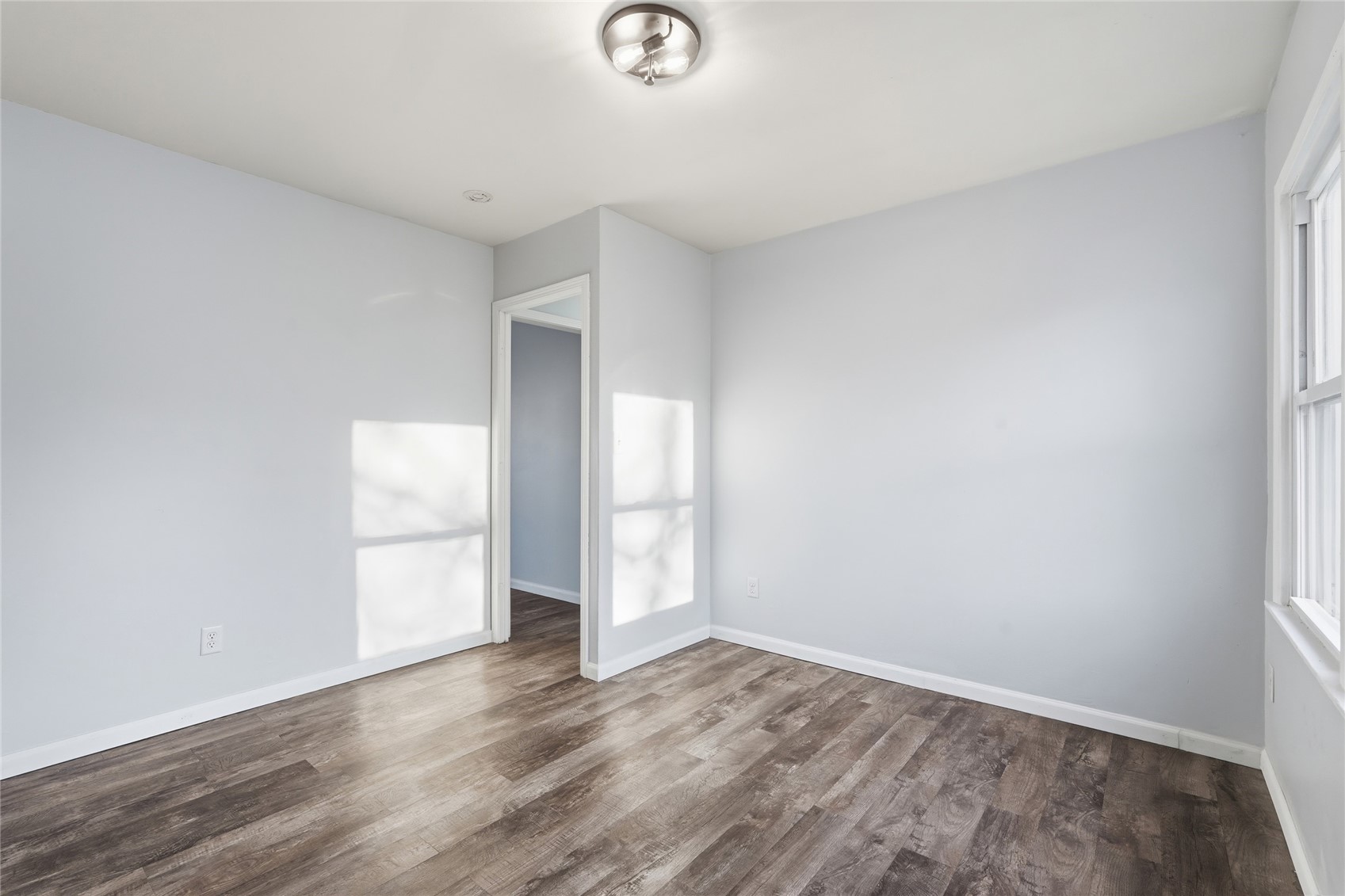 654 S Lucas Street Iowa City IA 52240