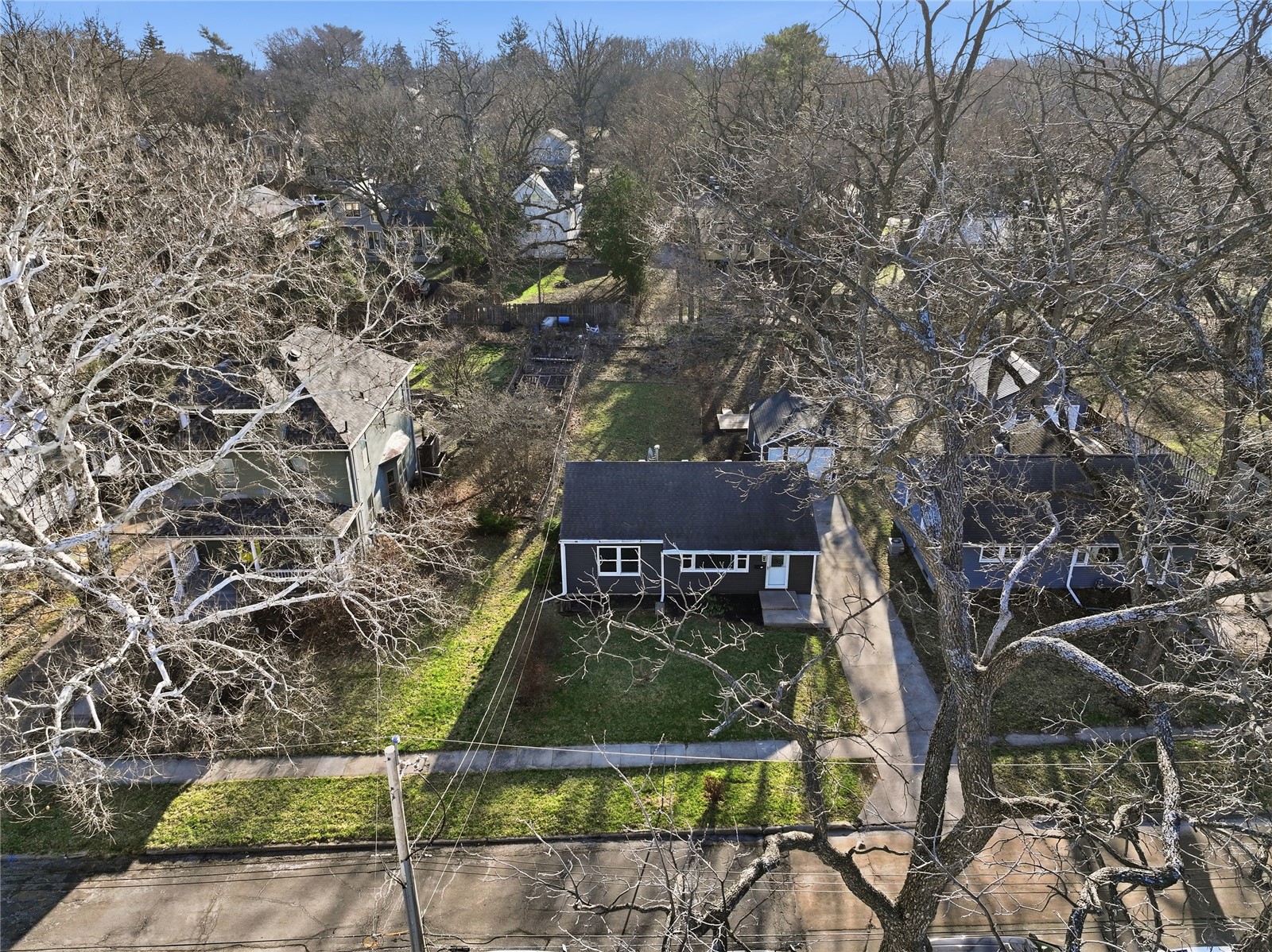 654 S Lucas Street Iowa City IA 52240