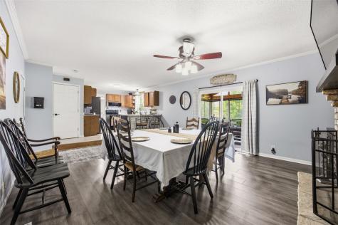 7417 Parkwood Lane NE Cedar Rapids IA 52402