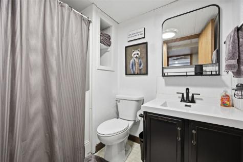 7417 Parkwood Lane NE Cedar Rapids IA 52402