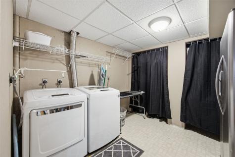 7417 Parkwood Lane NE Cedar Rapids IA 52402