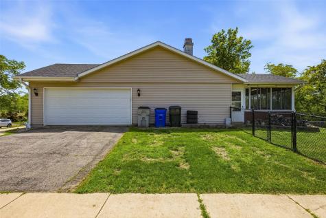 7417 Parkwood Lane NE Cedar Rapids IA 52402