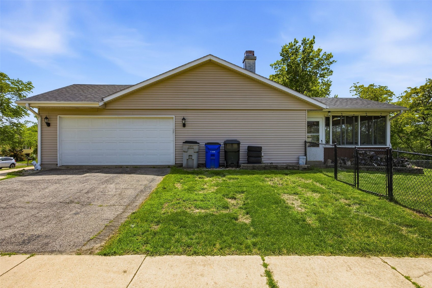 7417 Parkwood Lane NE Cedar Rapids IA 52402
