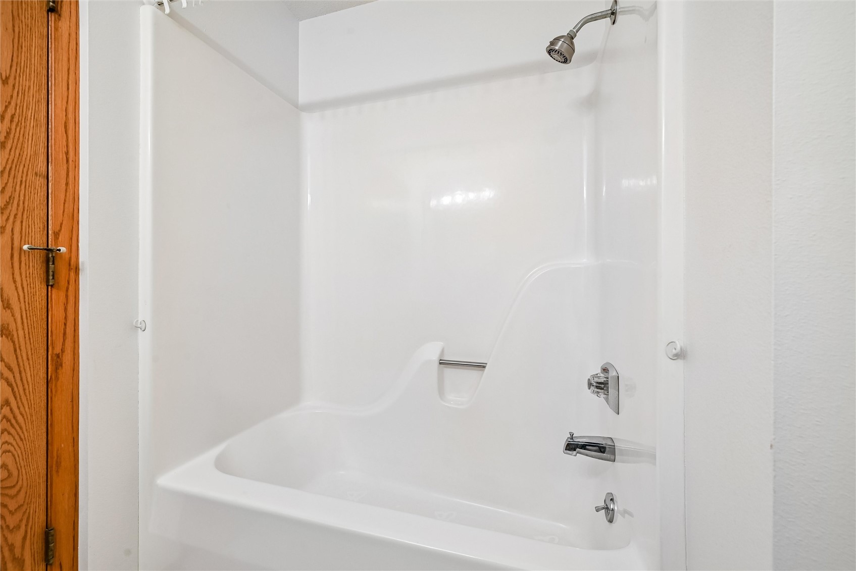 2201 Balsam Drive SW Cedar Rapids IA 52404