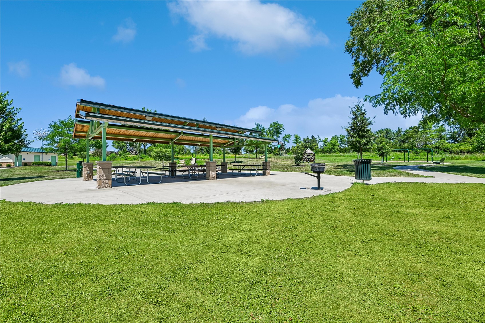 2201 Balsam Drive SW Cedar Rapids IA 52404