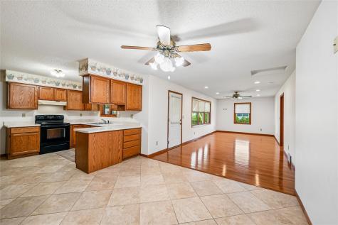 2201 Balsam Drive SW Cedar Rapids IA 52404