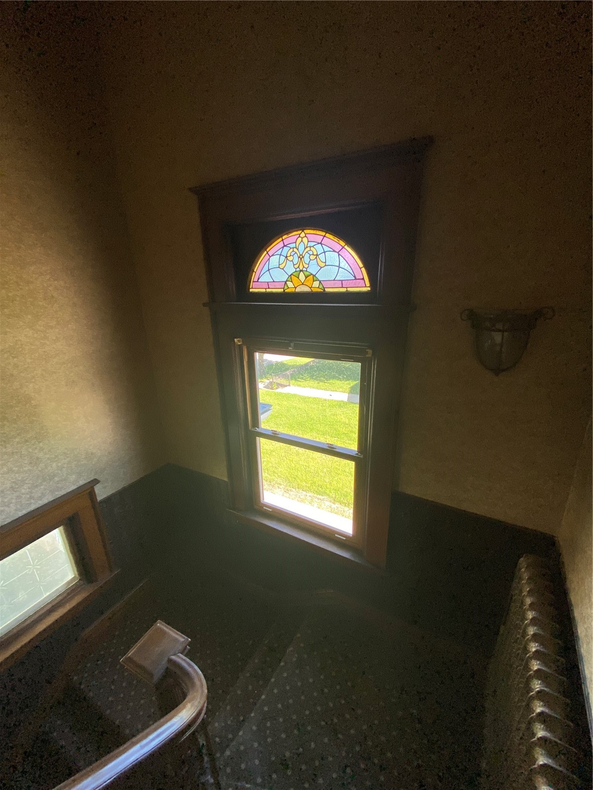 119 S Garnavillo Anamosa IA 52205